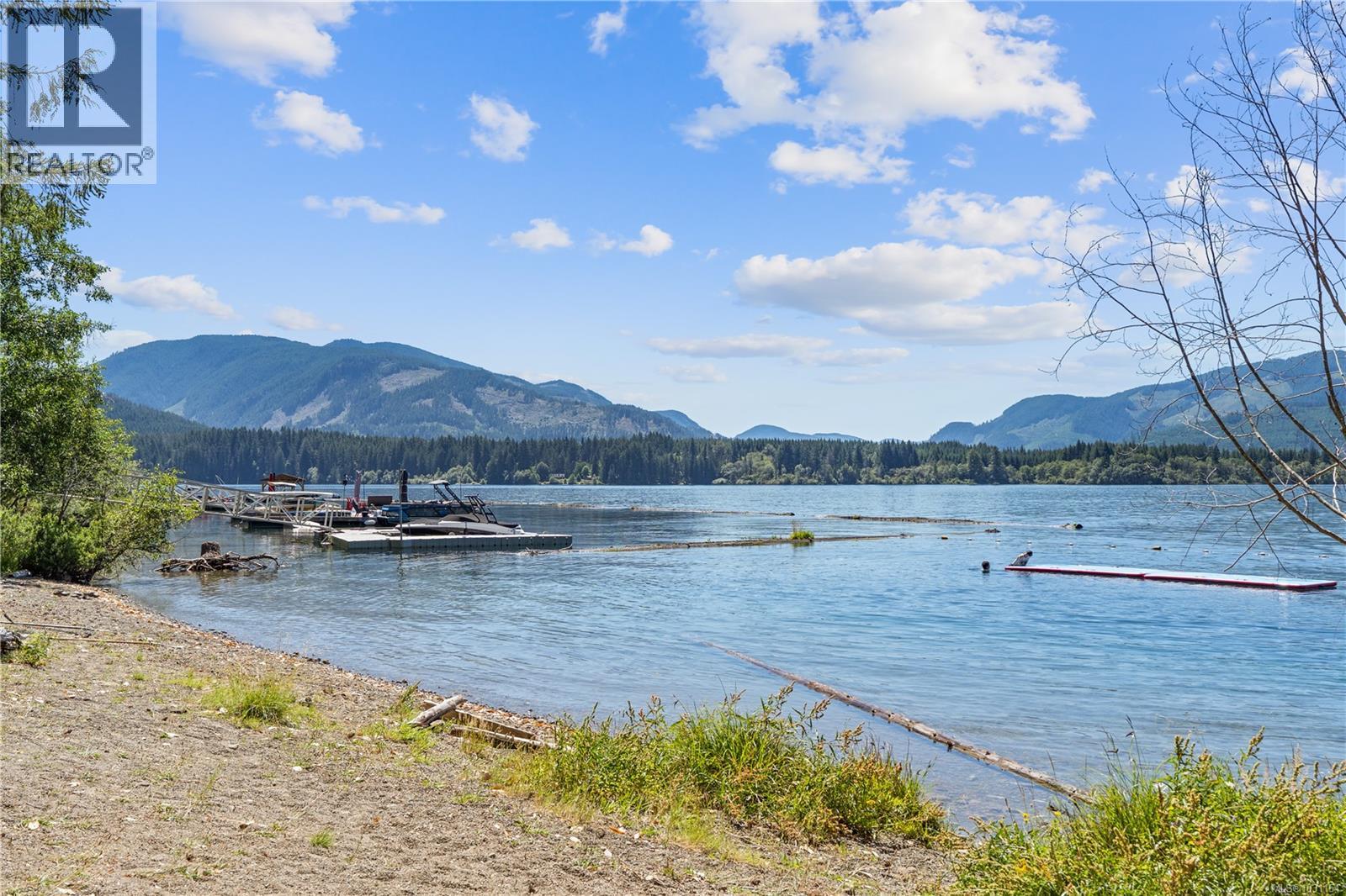 7477 Cottage Way, Lake Cowichan
