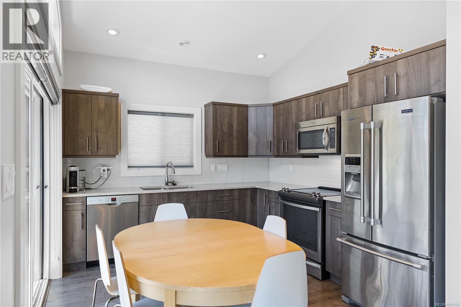 7477 Cottage Way, Lake Cowichan