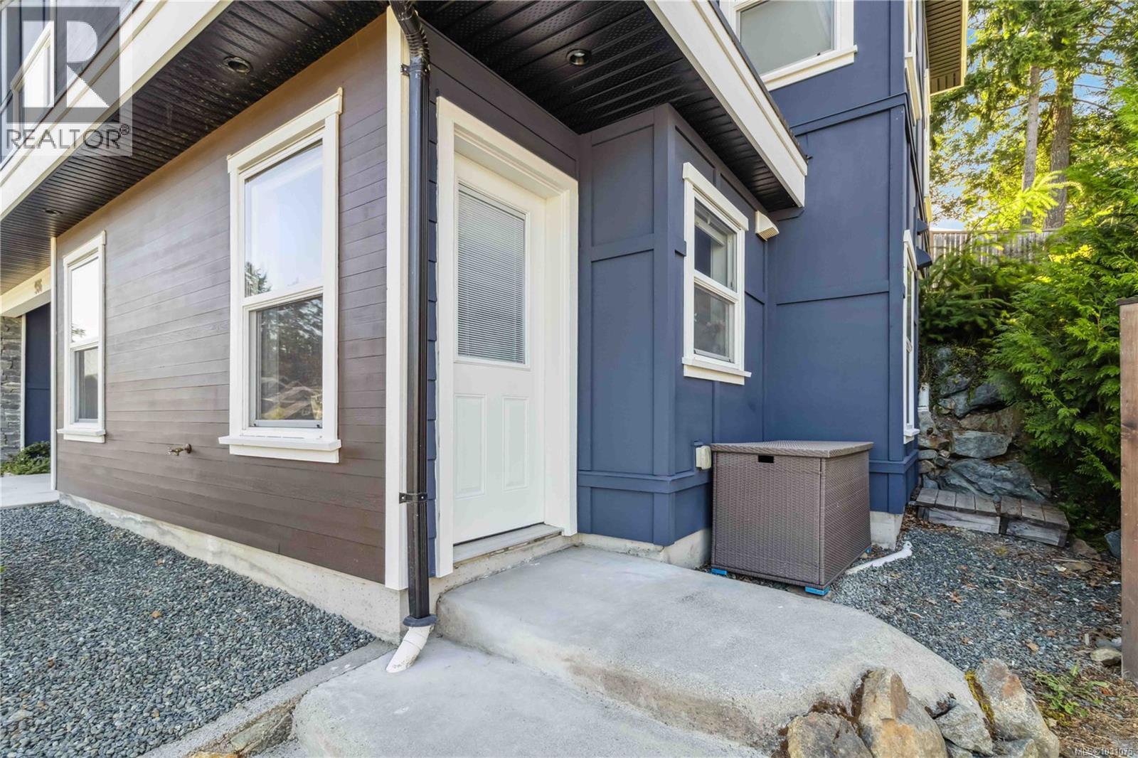 936 Aqua Crt - 28
