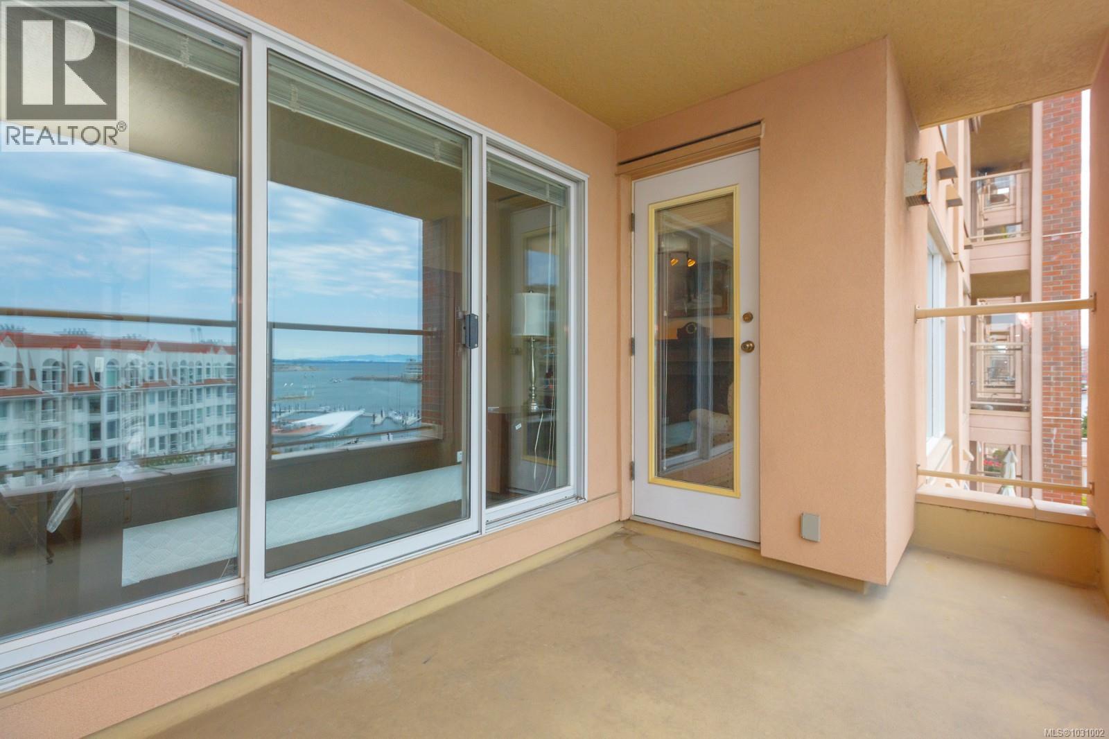 502 75 Songhees Road, Victoria