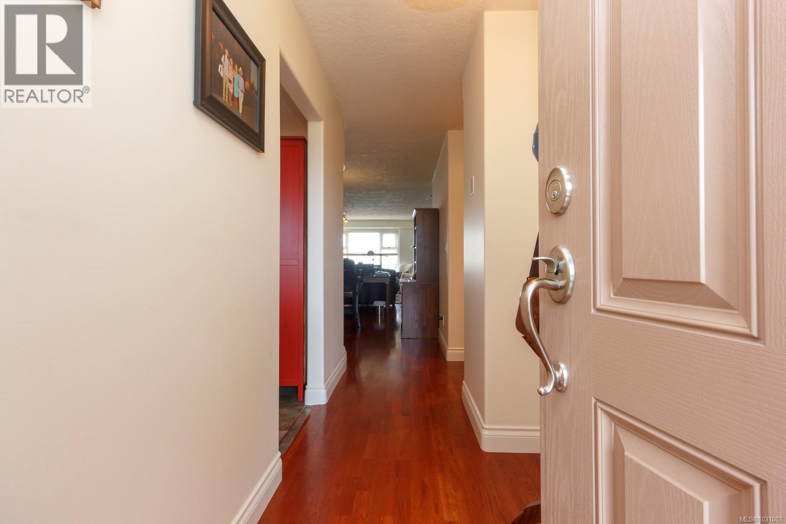 #502 75 Songhees Rd - 7