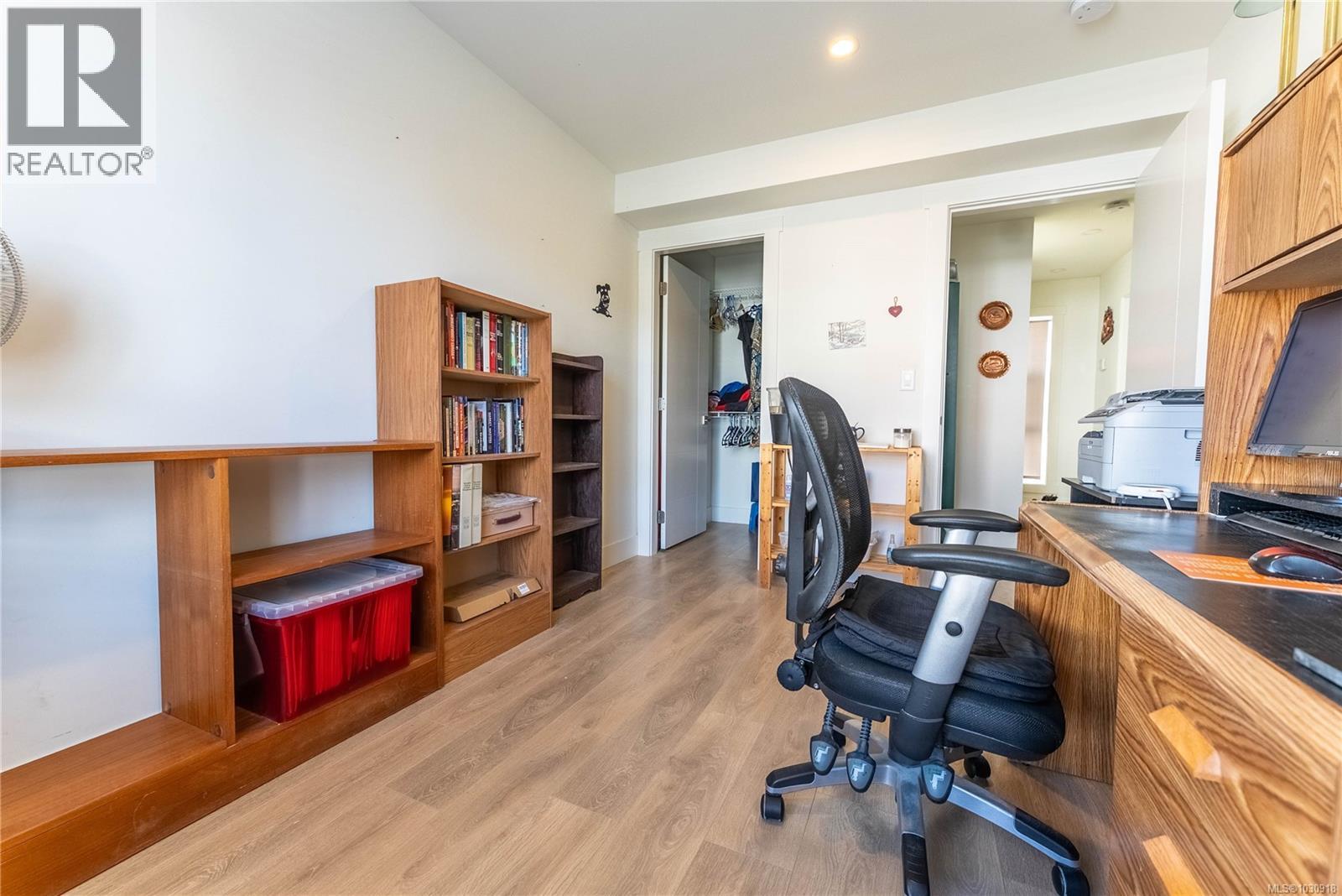 101 3321 Radiant Way, Langford