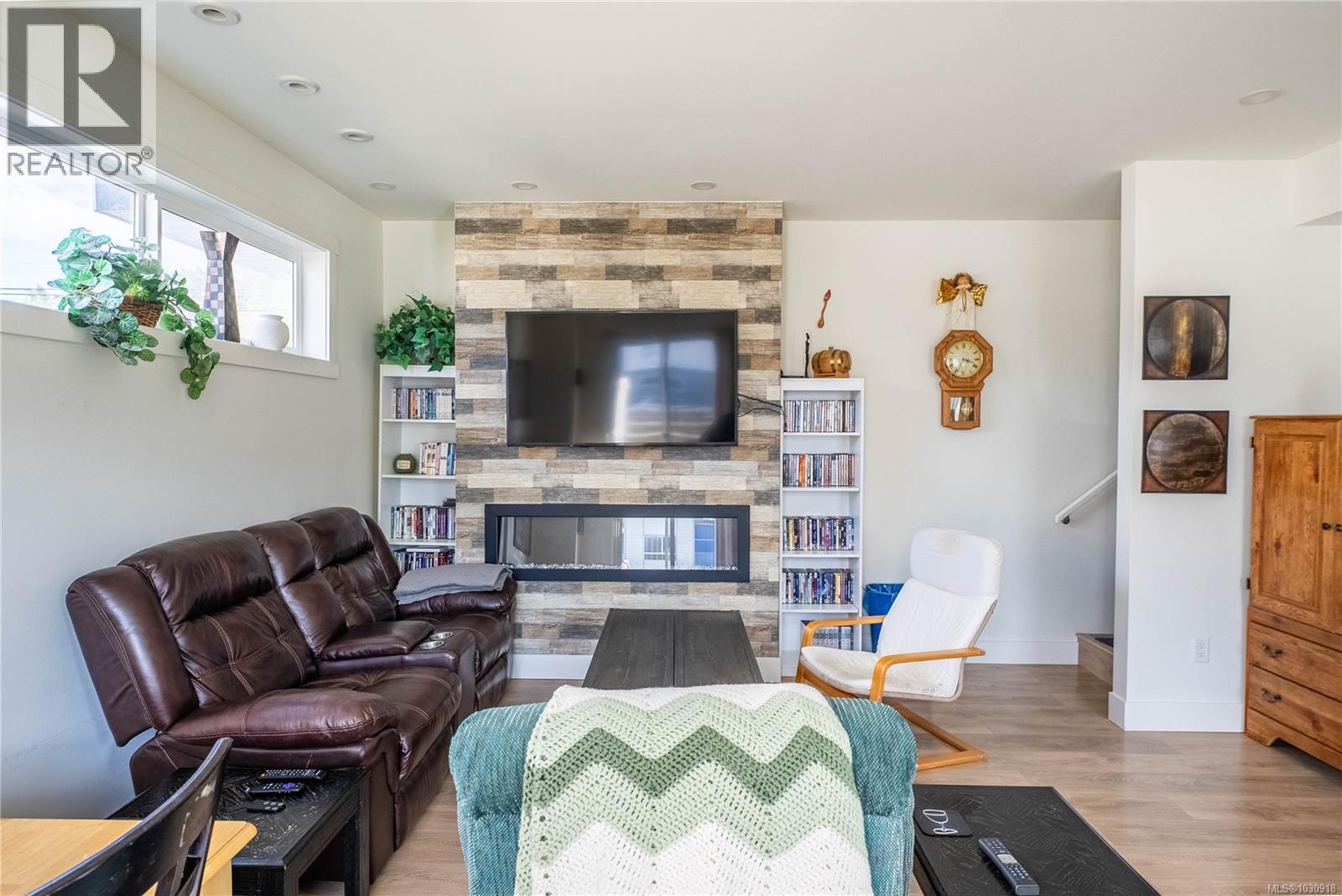 101 3321 Radiant Way, Langford