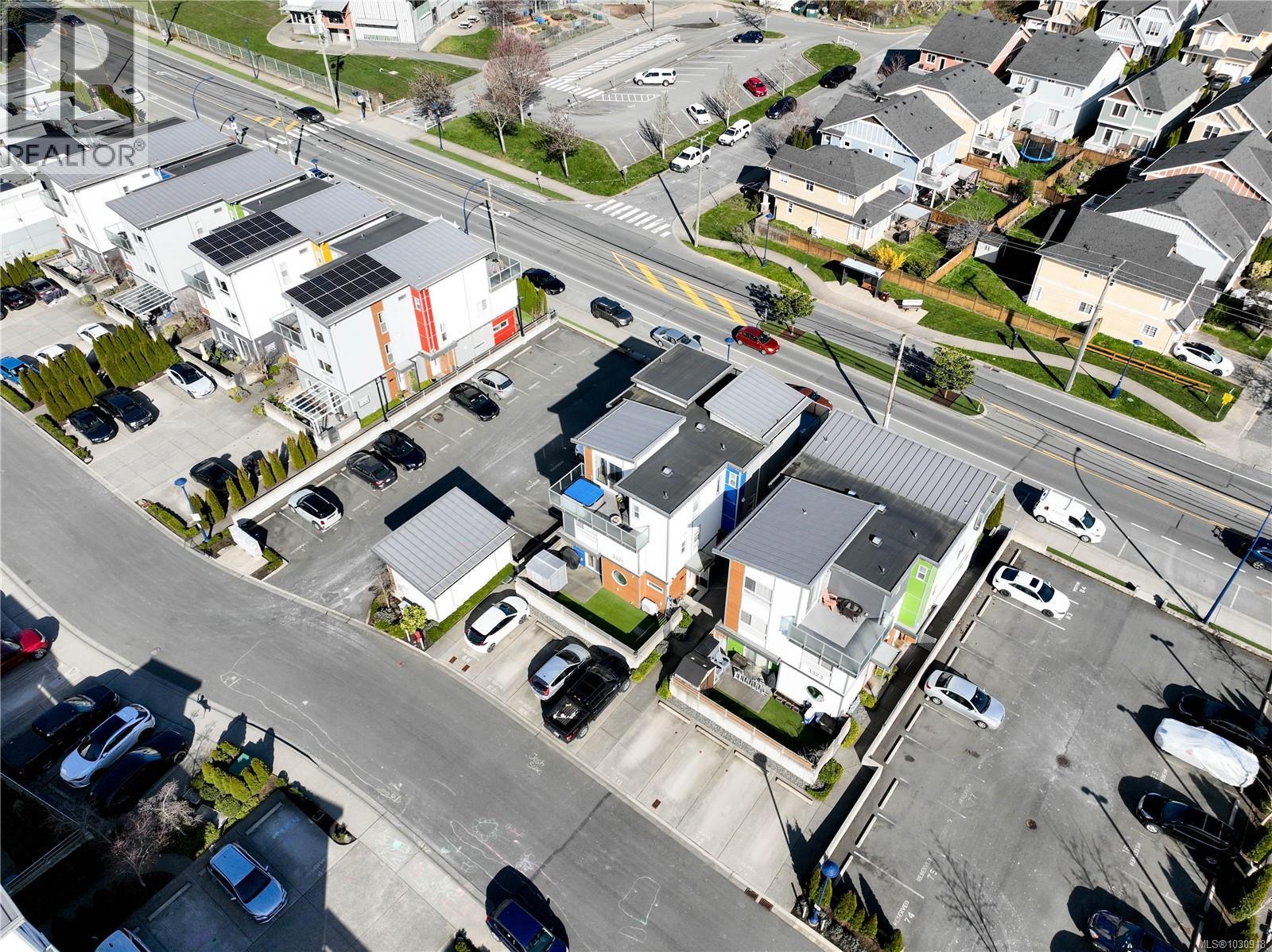 101 3321 Radiant Way, Langford