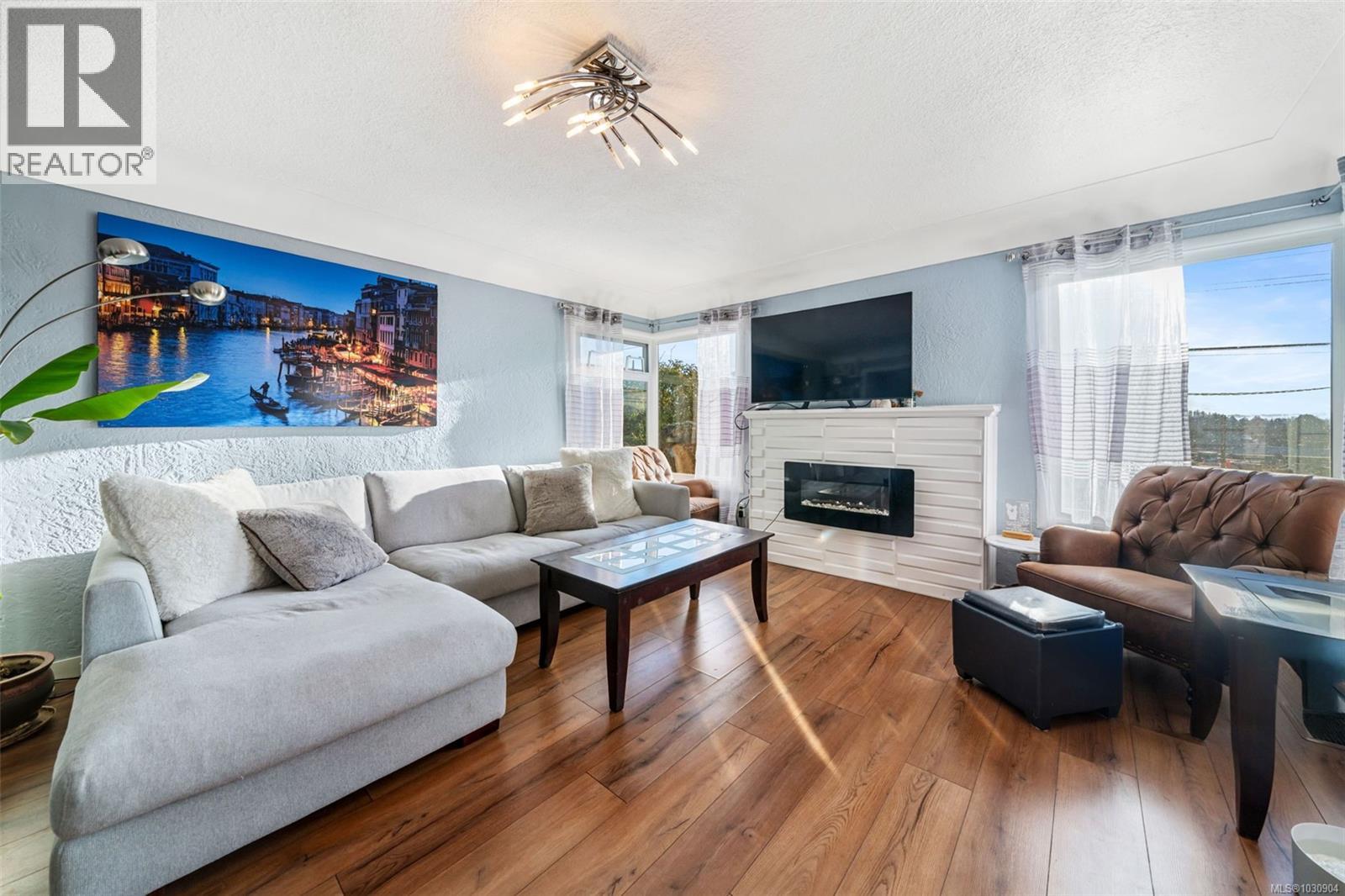 730 BURNSIDE RD W - 8