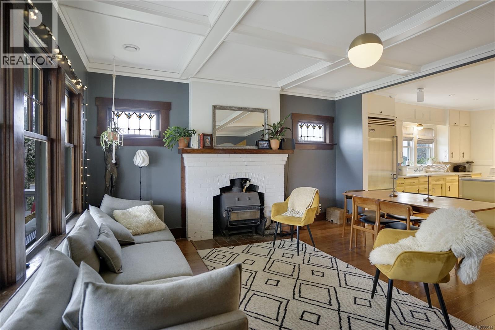 2064 QUIMPER ST - 14