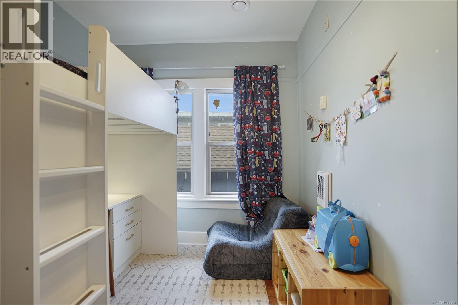 2064 QUIMPER ST - 25