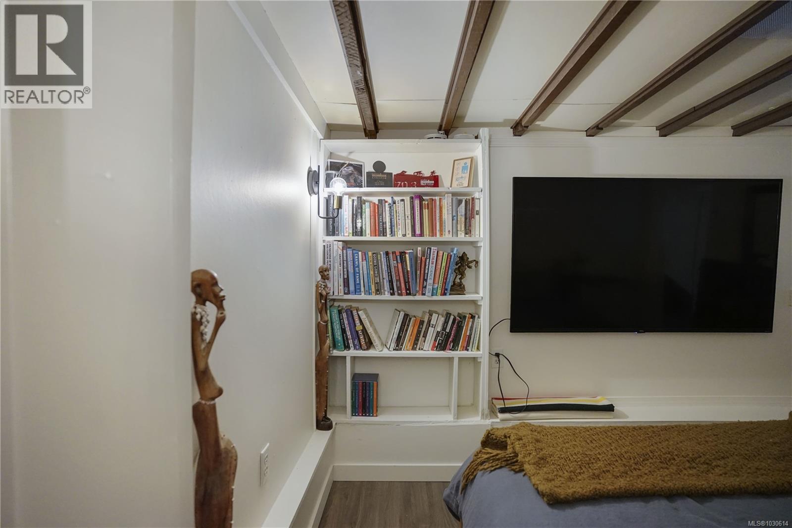 2064 Quimper St - 29