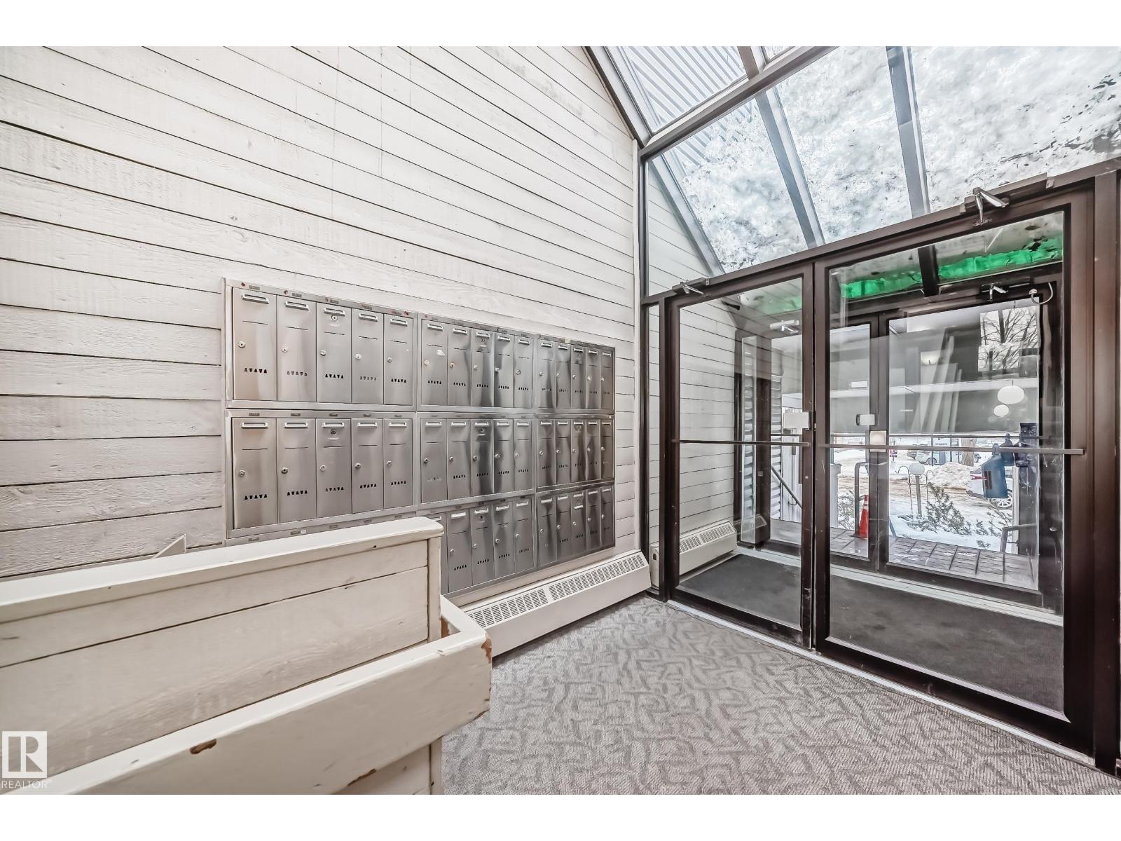 
          314 10148 118 Street NW
            <br/>
            <span>Edmonton</span>
            , 
            <span>AB</span>
             <span>T5K1Y4</span>
         - Photo 27