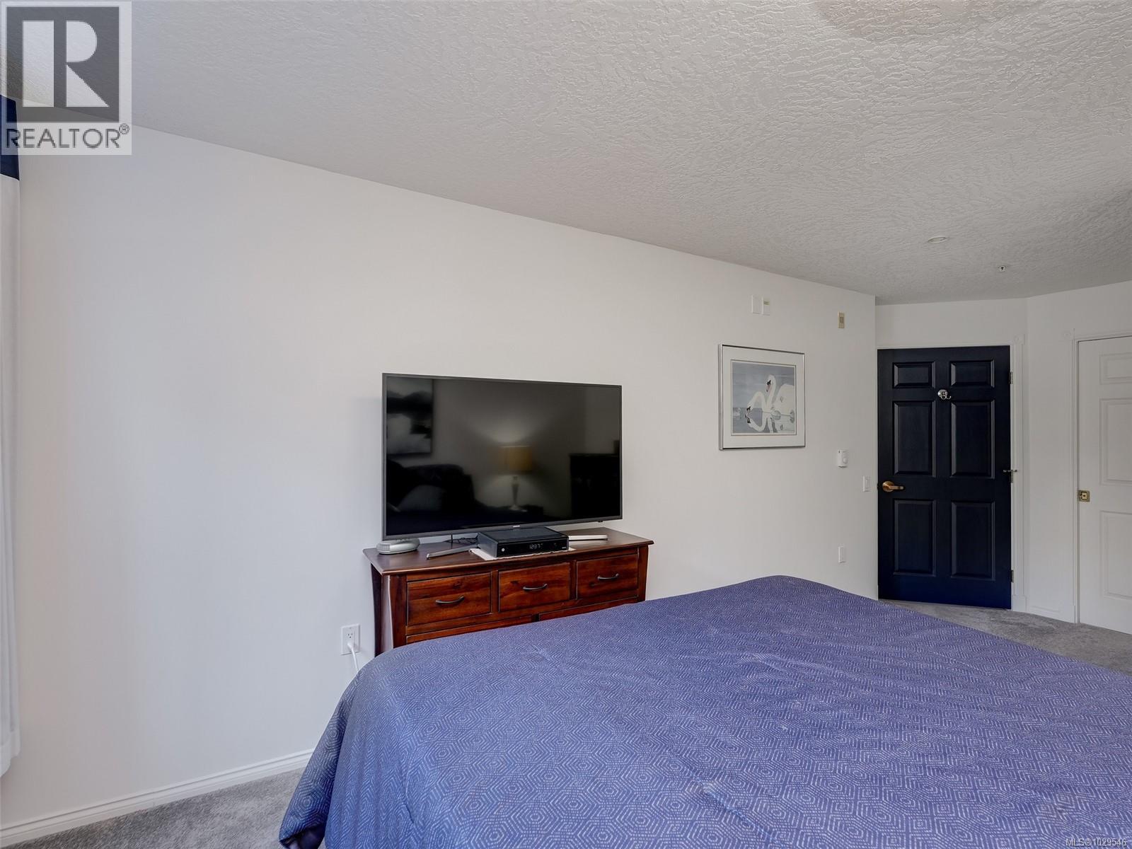 #201 1521 CHURCH AVE - 10