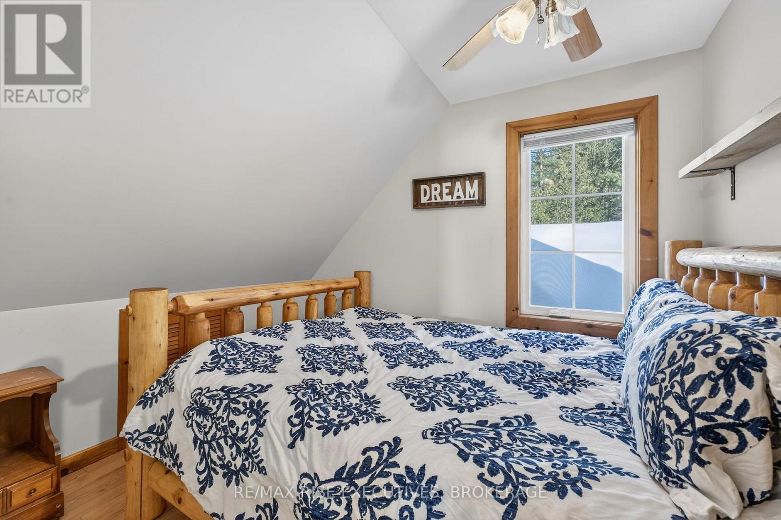 1093B TWO LOON LANE - 25