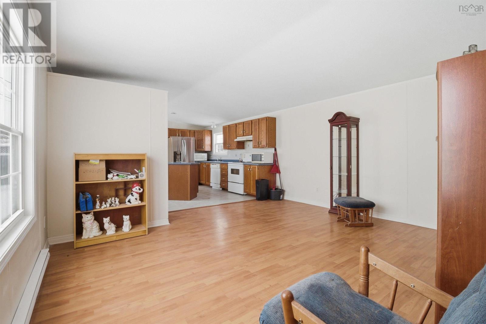 Property 5 of 26 of 32 Pine Street