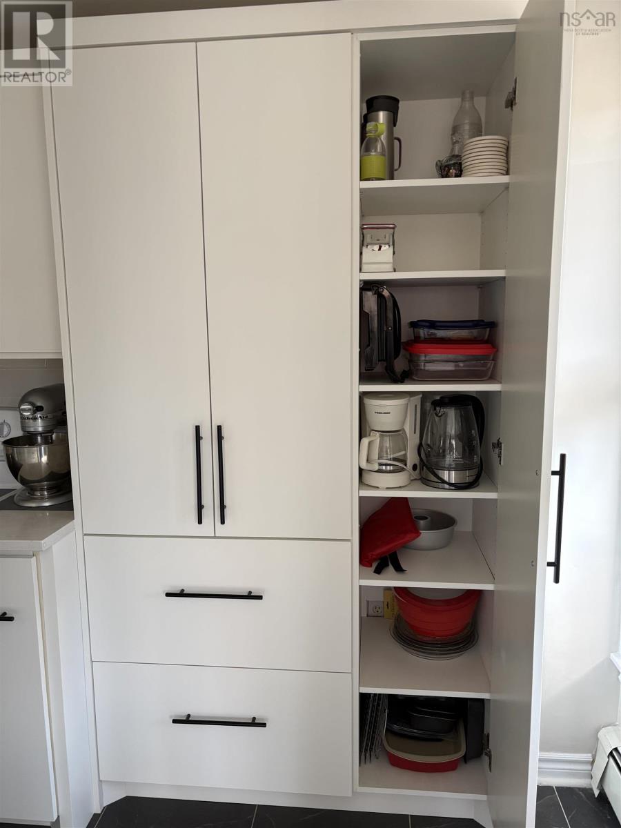 Property 18 of 37 of 401 89 Waterfront Drive