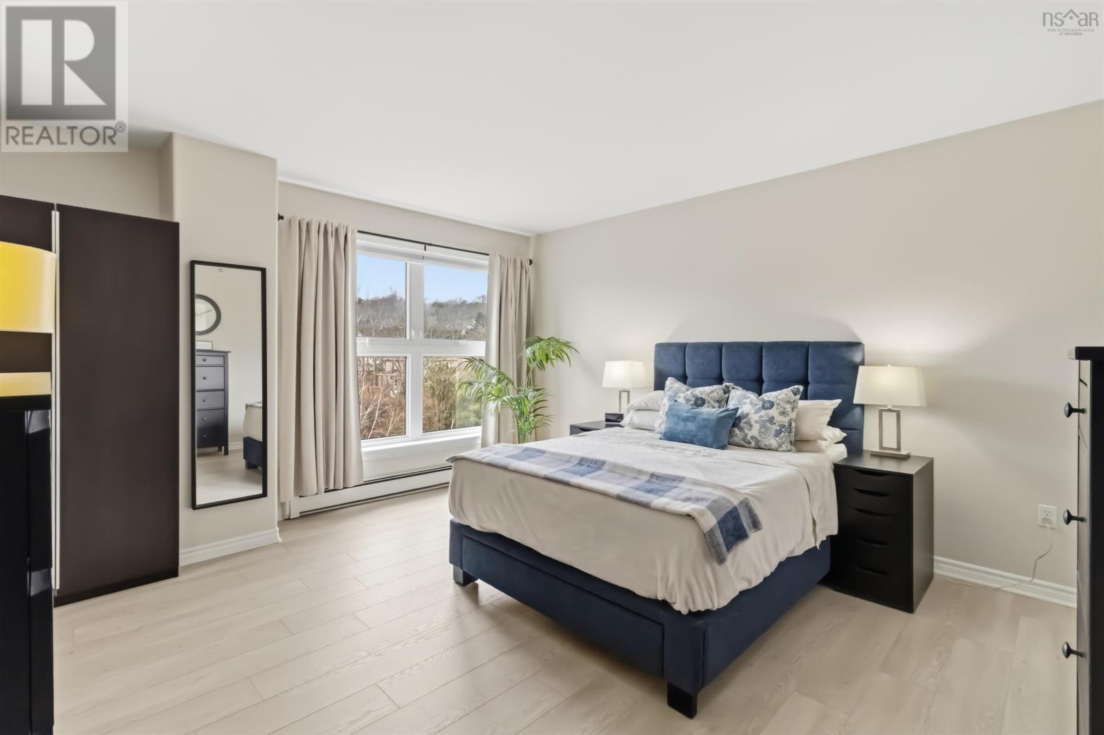 Property 19 of 37 of 401 89 Waterfront Drive