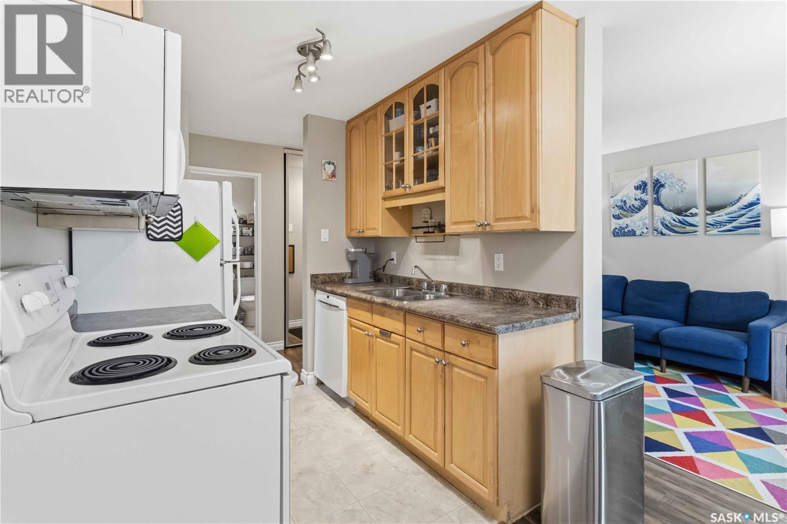 Single Family House Low rise for Sale in B  th STREET E Saskatoon 