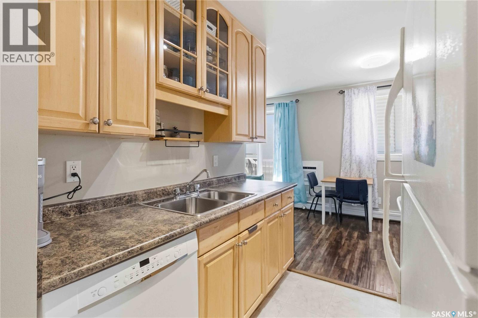 Single Family House Low rise for Sale in B  th STREET E Saskatoon 