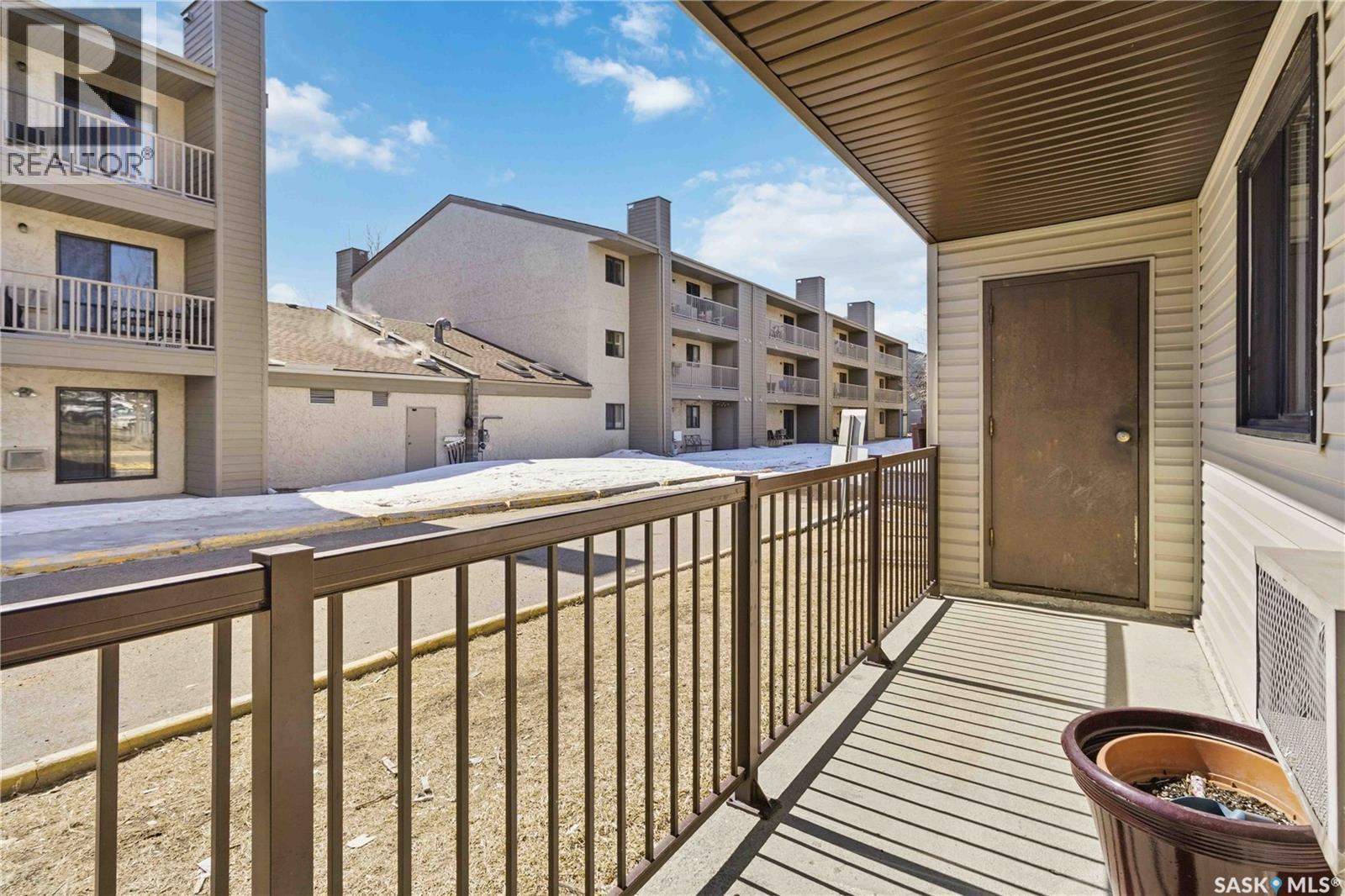 Single Family House Low rise for Sale in B  th STREET E Saskatoon 