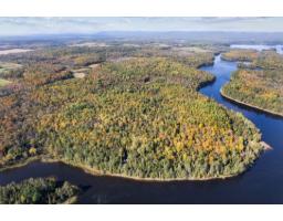 255 Ch. East-range, L Isle Aux Allumettes, QC J0X1M0 Photo 8