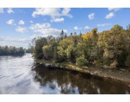255 Ch. East-range, L Isle Aux Allumettes, QC J0X1M0 Photo 19