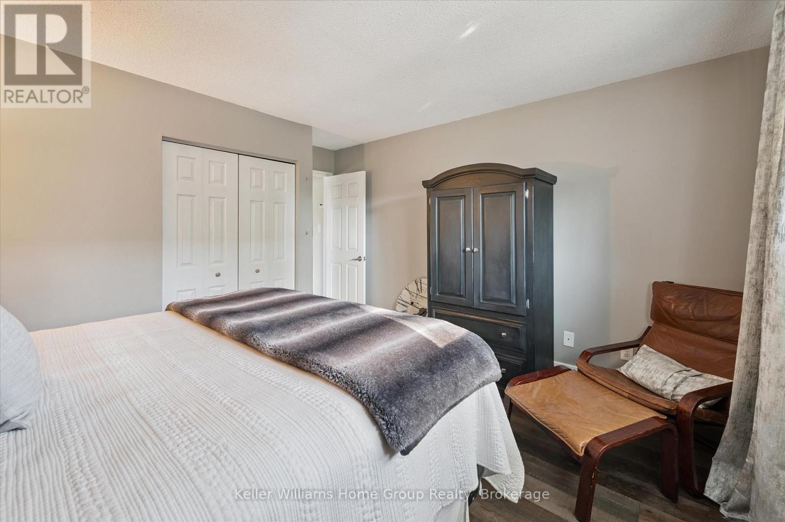 1 ISLINGTON AVENUE - 20