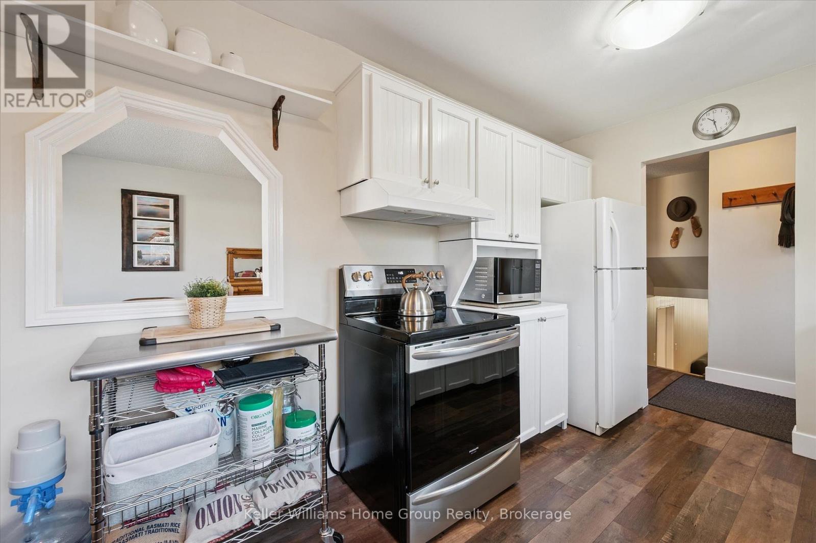 1 ISLINGTON AVENUE - 16