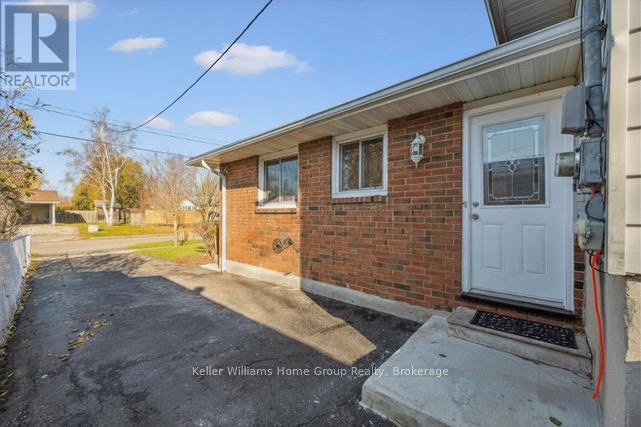 1 ISLINGTON AVENUE - 3