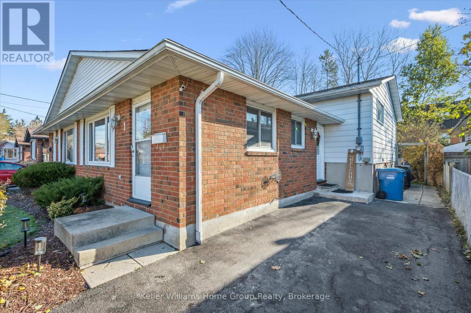 1 ISLINGTON AVENUE - 4