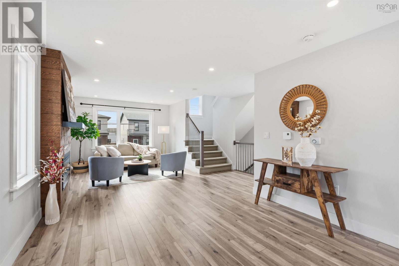 Property 14 of 36 of 31 Travertine Court