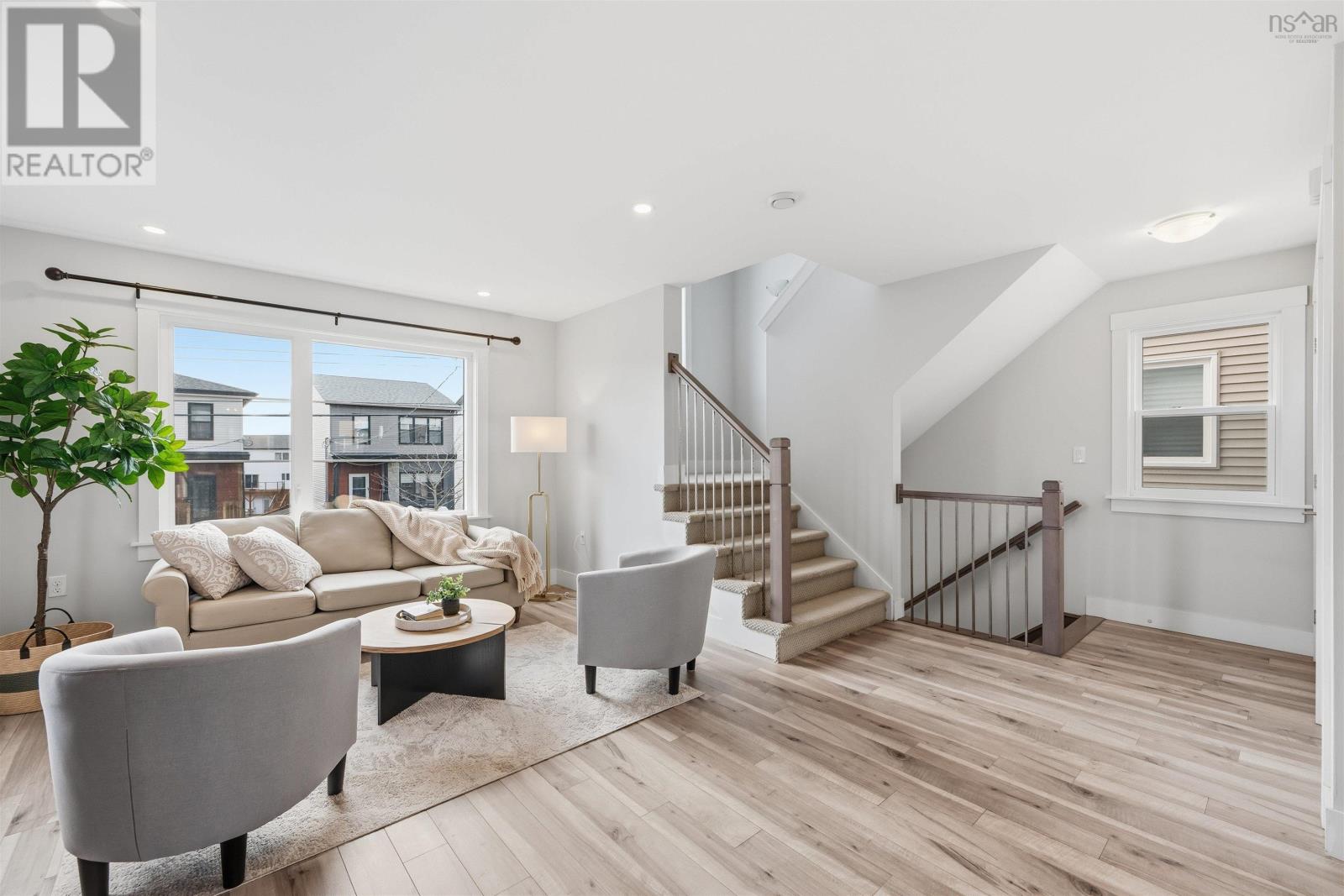 Property 7 of 36 of 31 Travertine Court