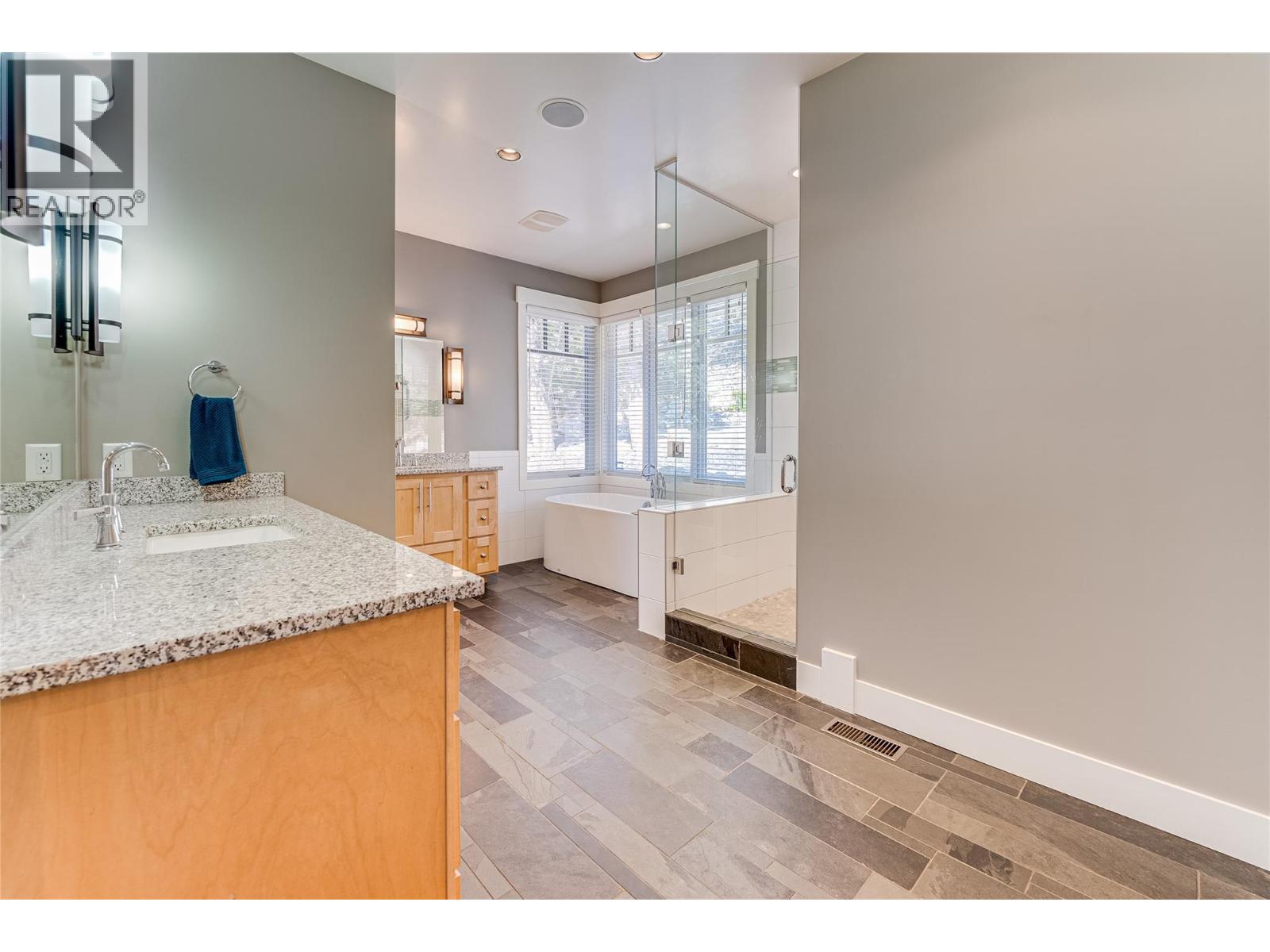  6054 Lynx Drive, Vernon