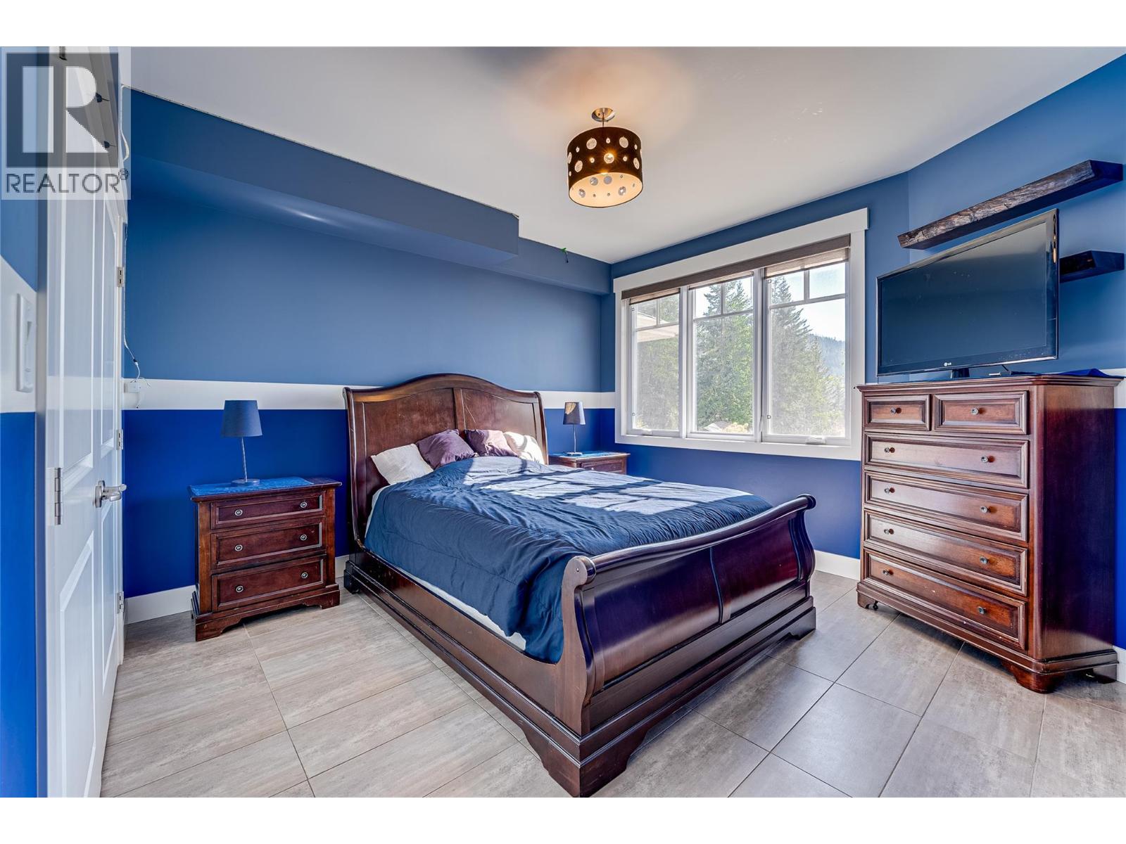  6054 Lynx Drive, Vernon