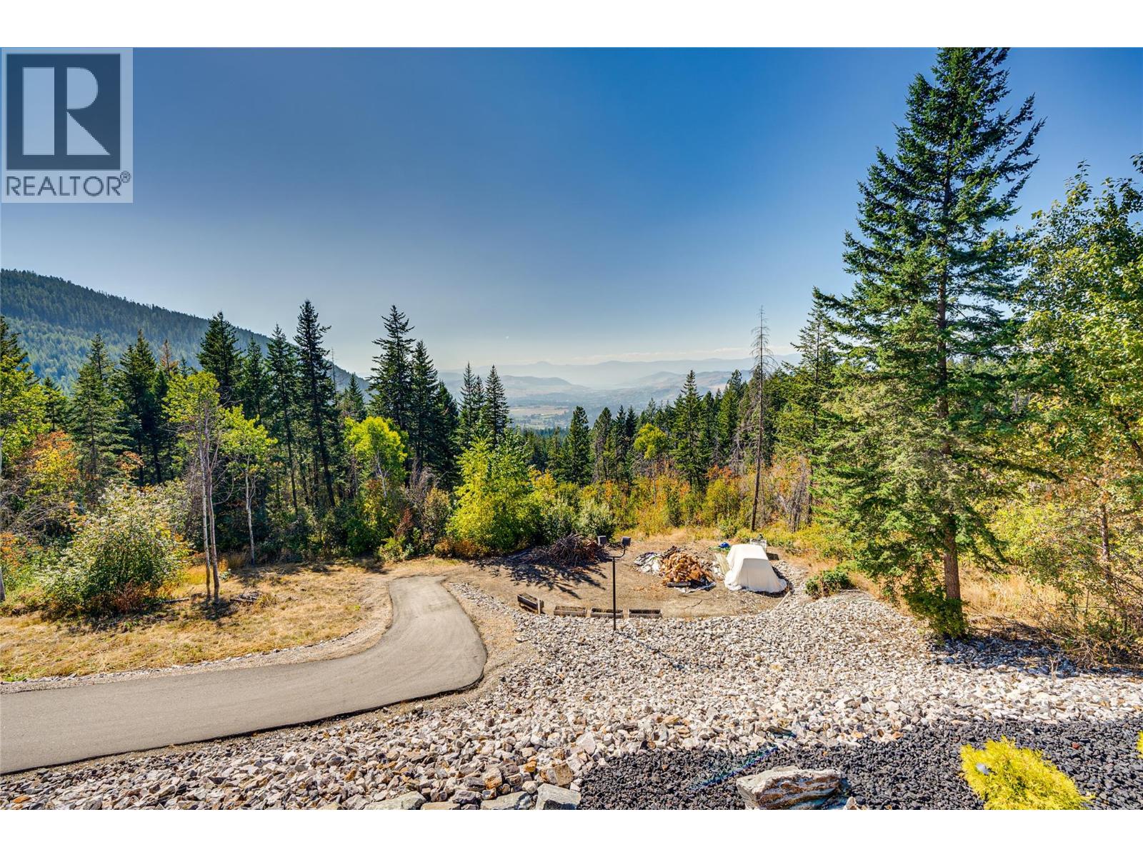  6054 Lynx Drive, Vernon