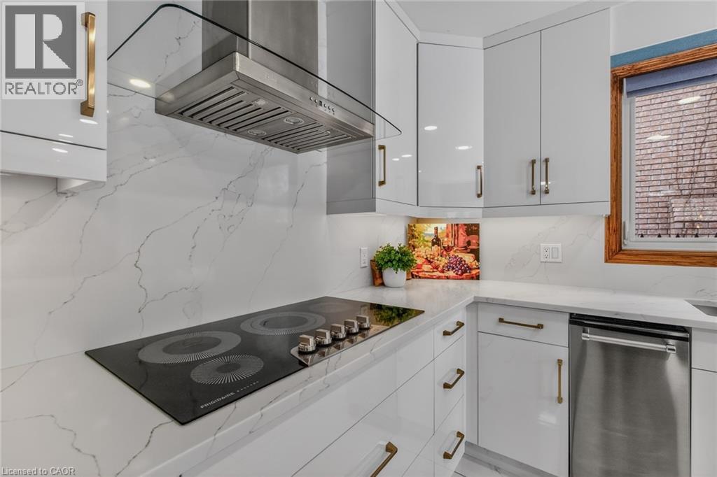41 CANDOR Crescent - 19