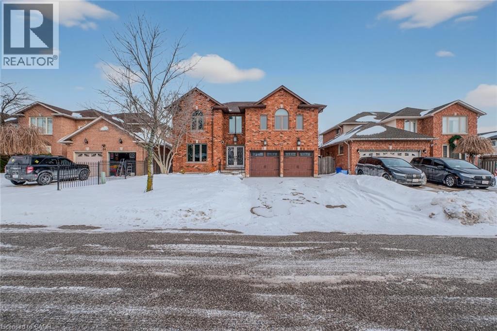 41 CANDOR Crescent - 2