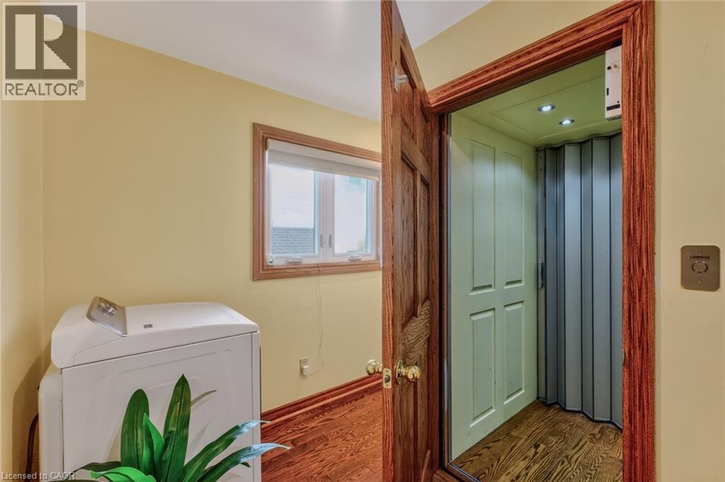 41 CANDOR Crescent - 34
