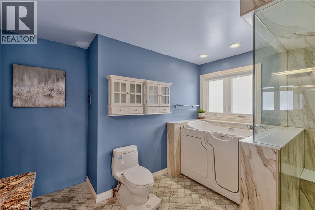 41 CANDOR Crescent - 43