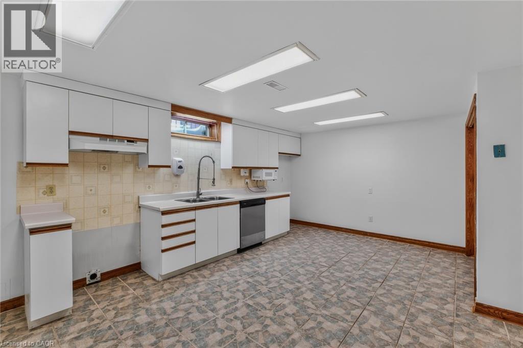 41 CANDOR Crescent - 46