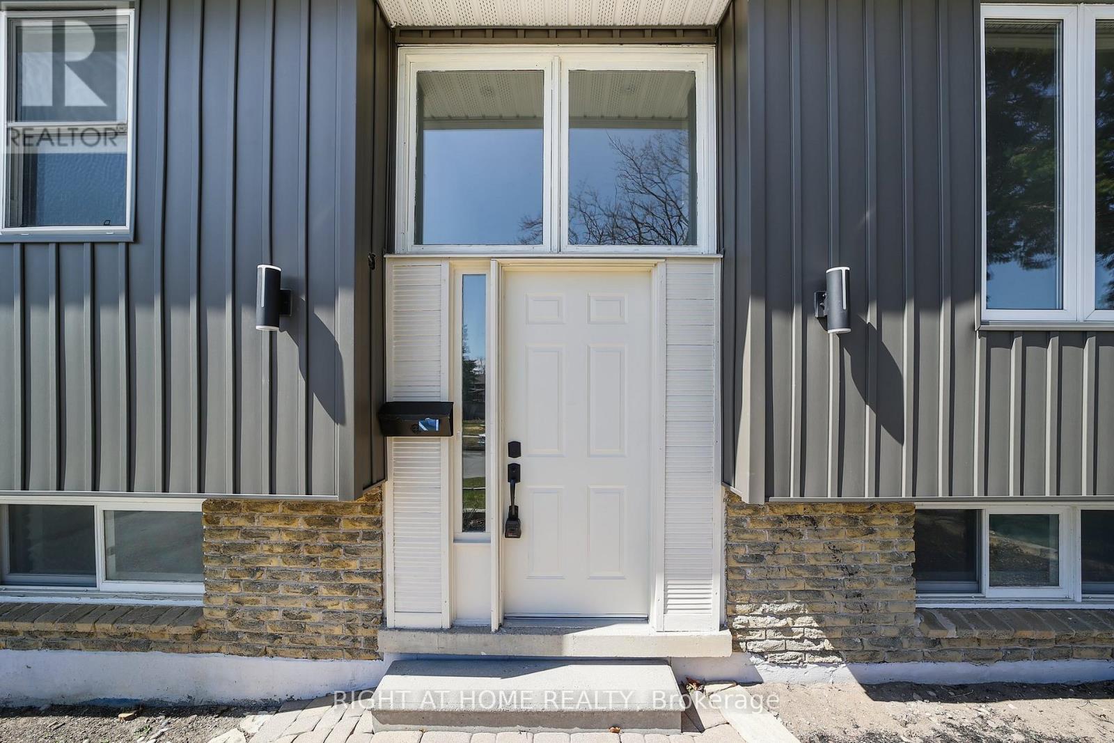 60 HEATHER STREET - 3