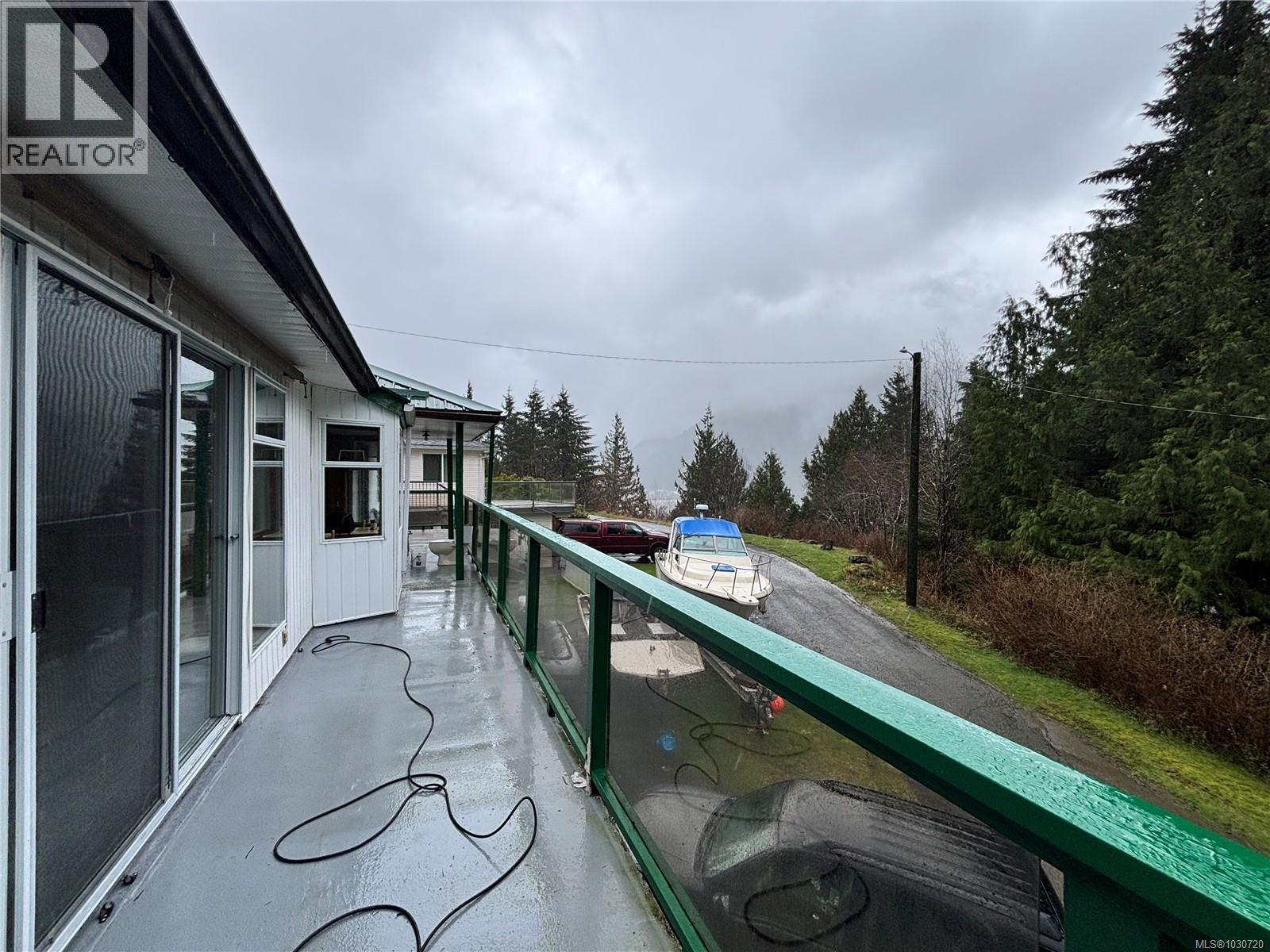1068 Princess Victoria View - 19