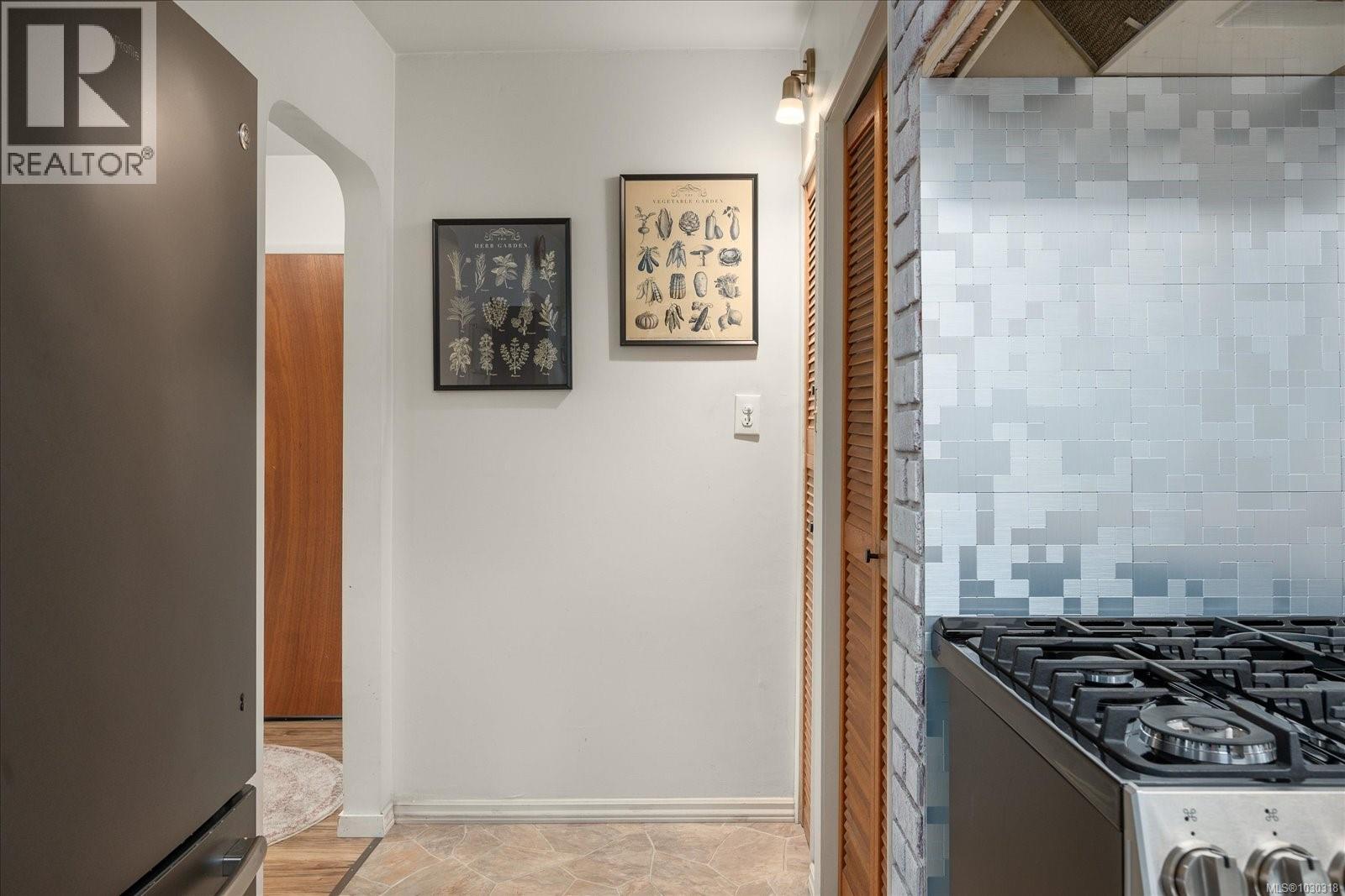 1694 GERRAND RD - 21