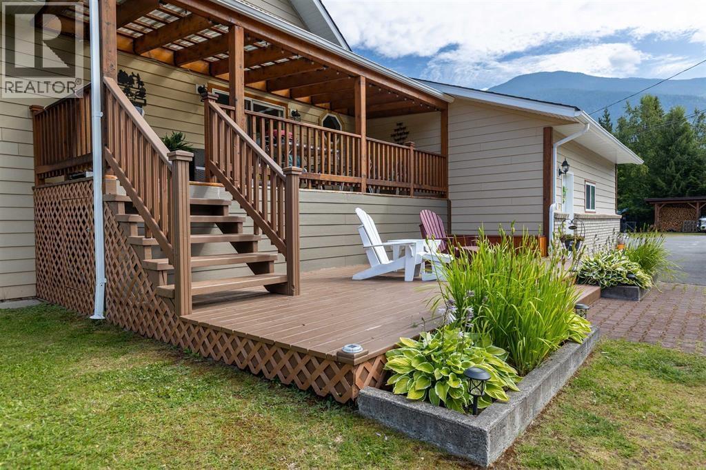 3009 SOLOMON Way, Terrace