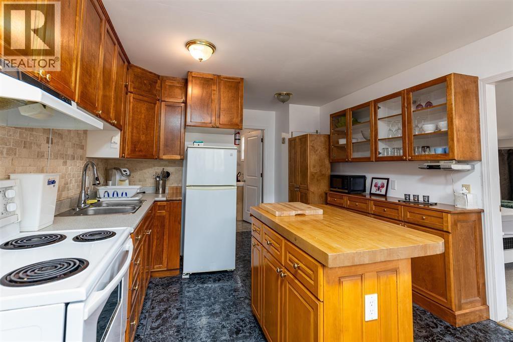3009 SOLOMON WAY - 26