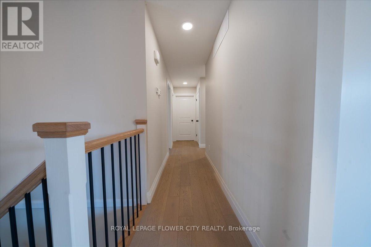 430 WELLINGTON STREET E - 13