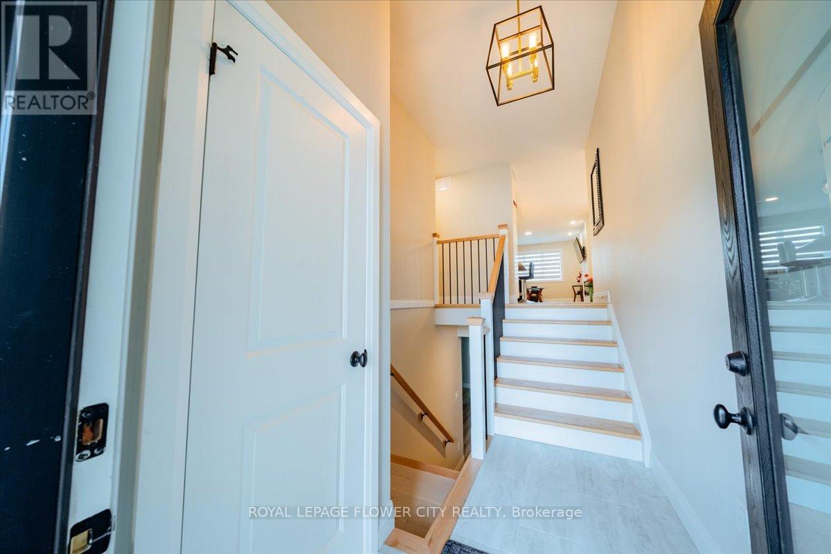 430 WELLINGTON STREET E - 4