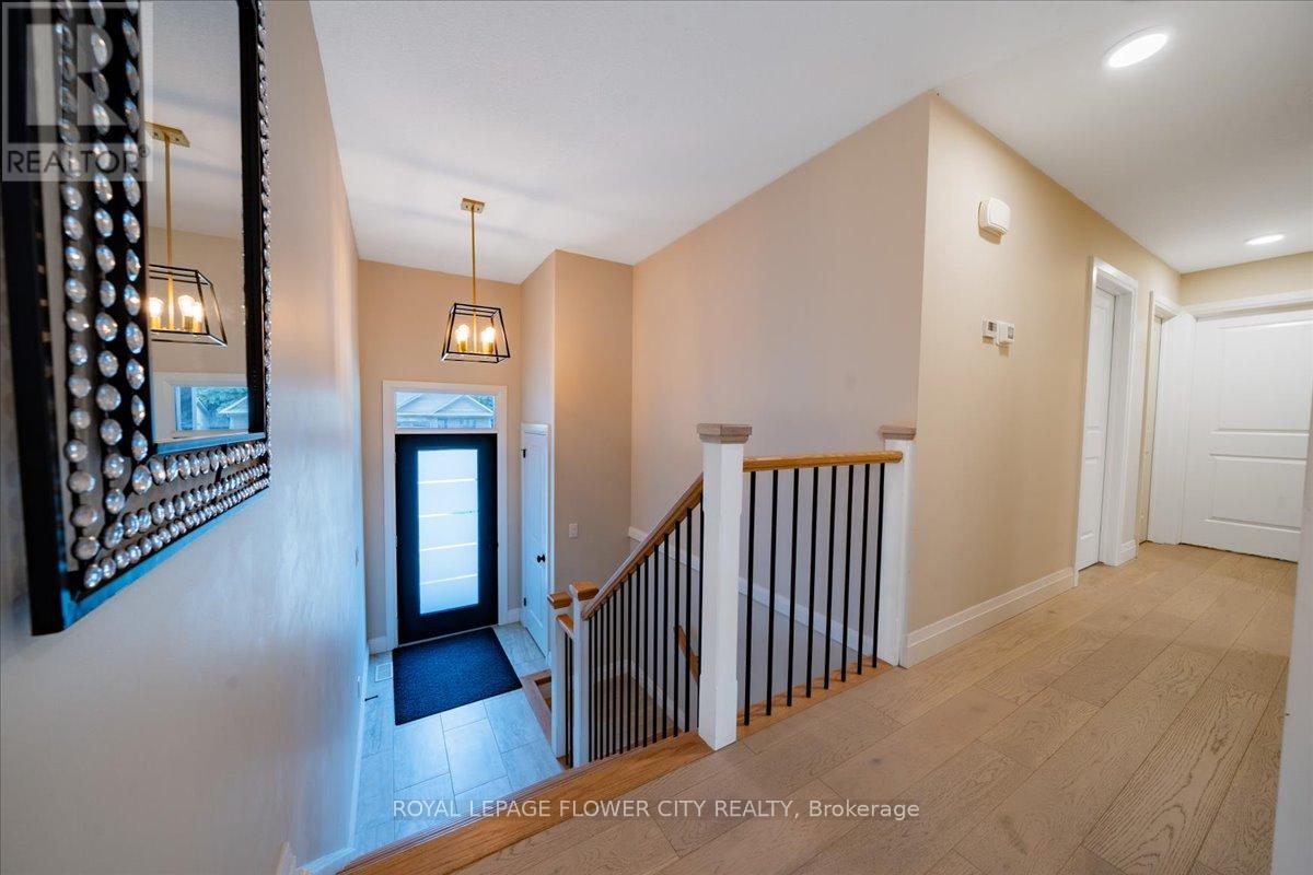 430 WELLINGTON STREET E - 5