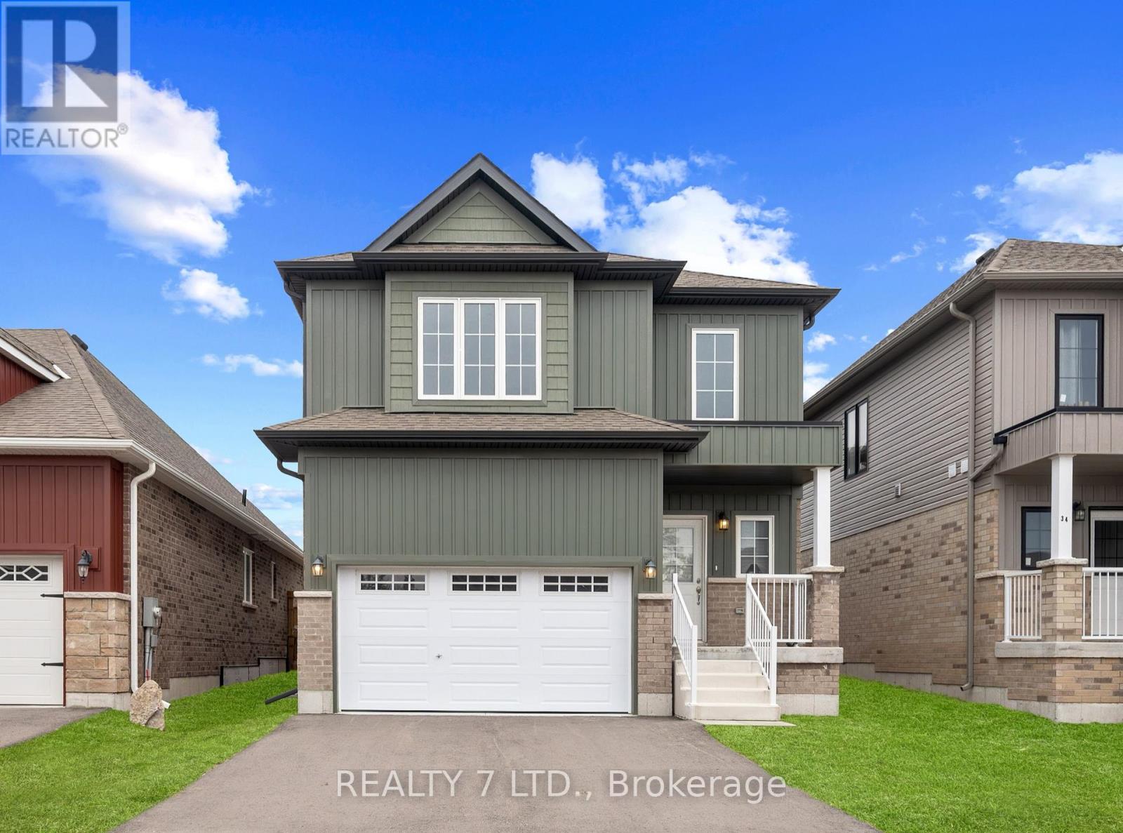 32 HILLCROFT WAY - 1