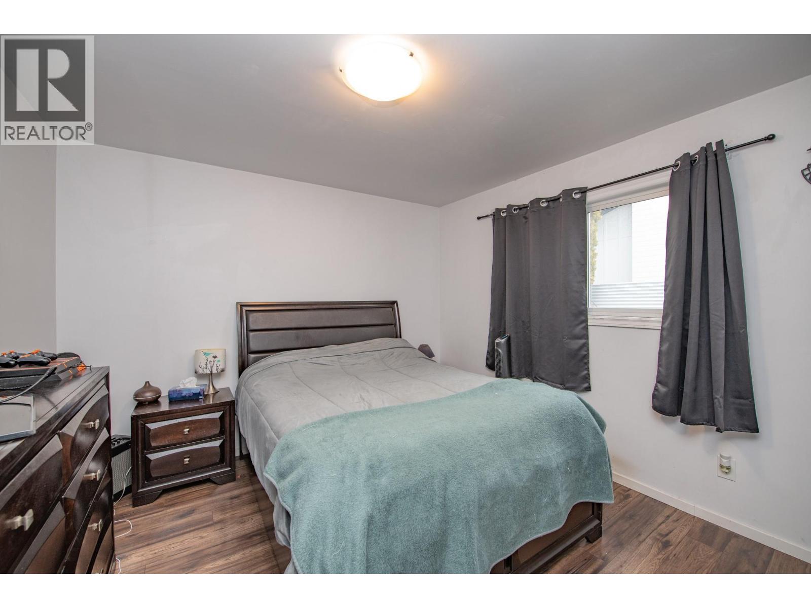 2104 20 Avenue - 18
