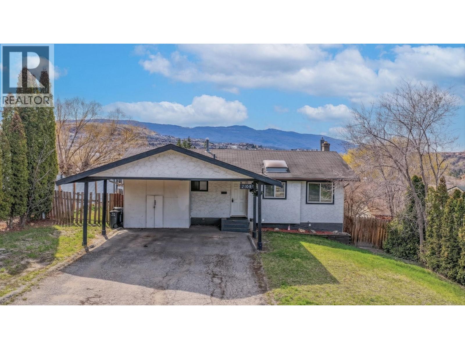 2104 20 Avenue - 4