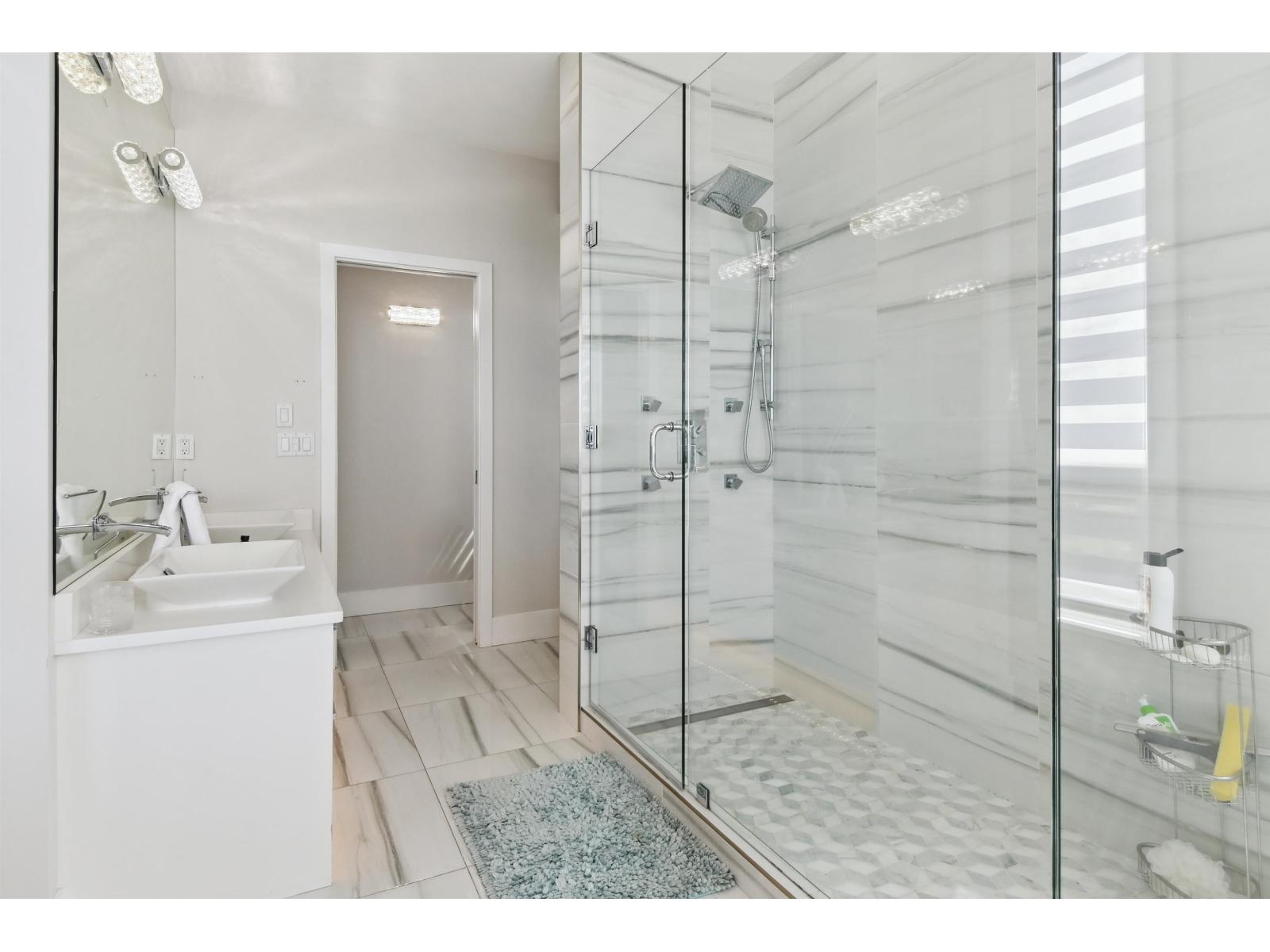 15095 ROYAL AVENUE, White Rock