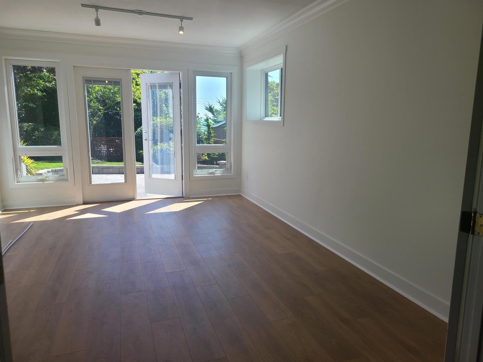 15095 ROYAL AVENUE, White Rock